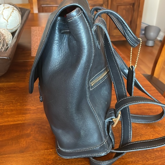 VINTAGE COACH BLACK LEATHER BACKPACK - Picture 2 of 13
